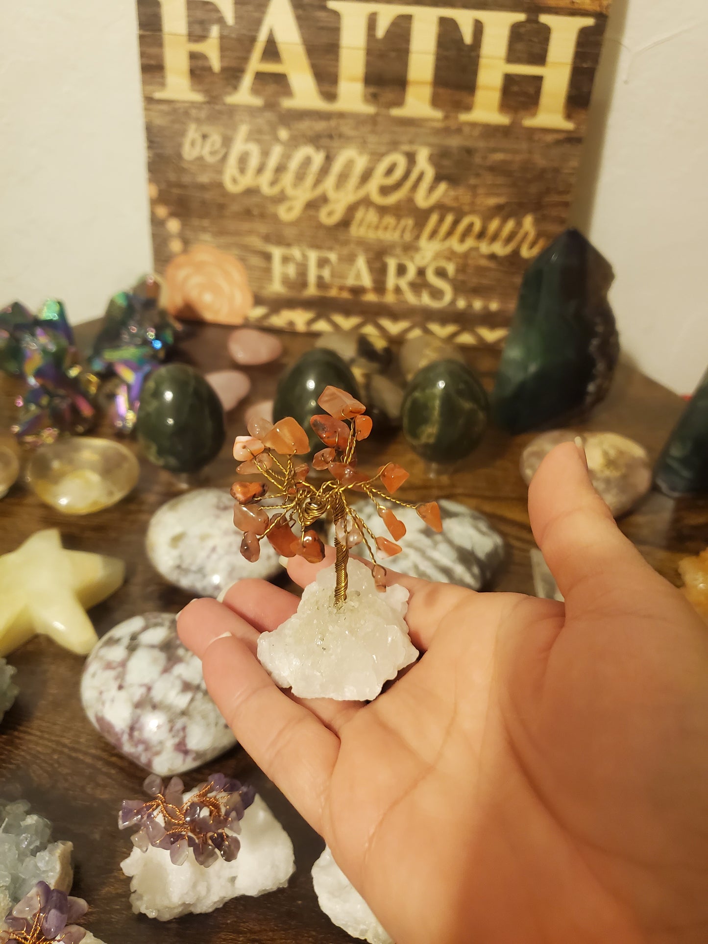 Tree of Life Crystal/Amethyst/Carnelian/Seven Chakra on white Agate - Healing Plants Miami